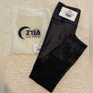 Zyia Active Black Reflective Metallic Light n Tight Hi Rise Legging Size 4 NWT